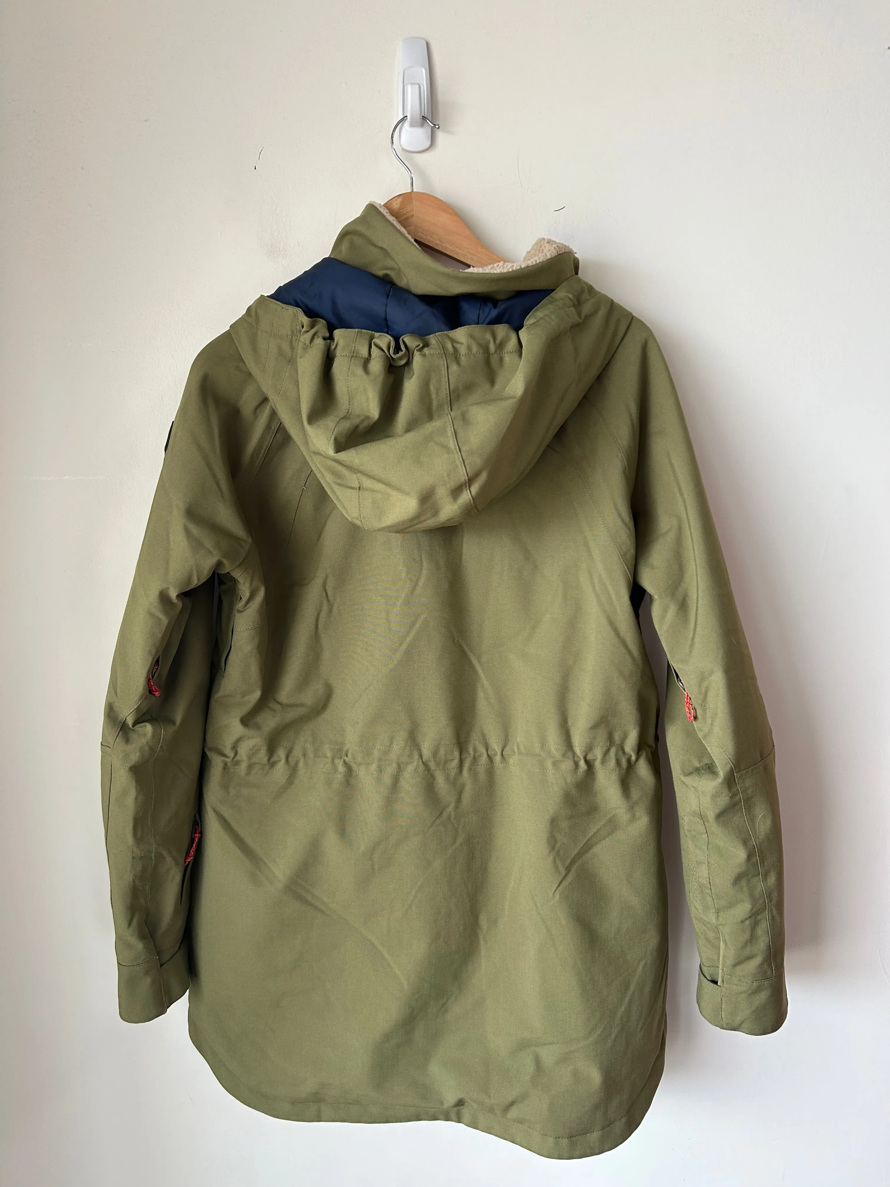 Burton Heavy Outerwear Size Medium