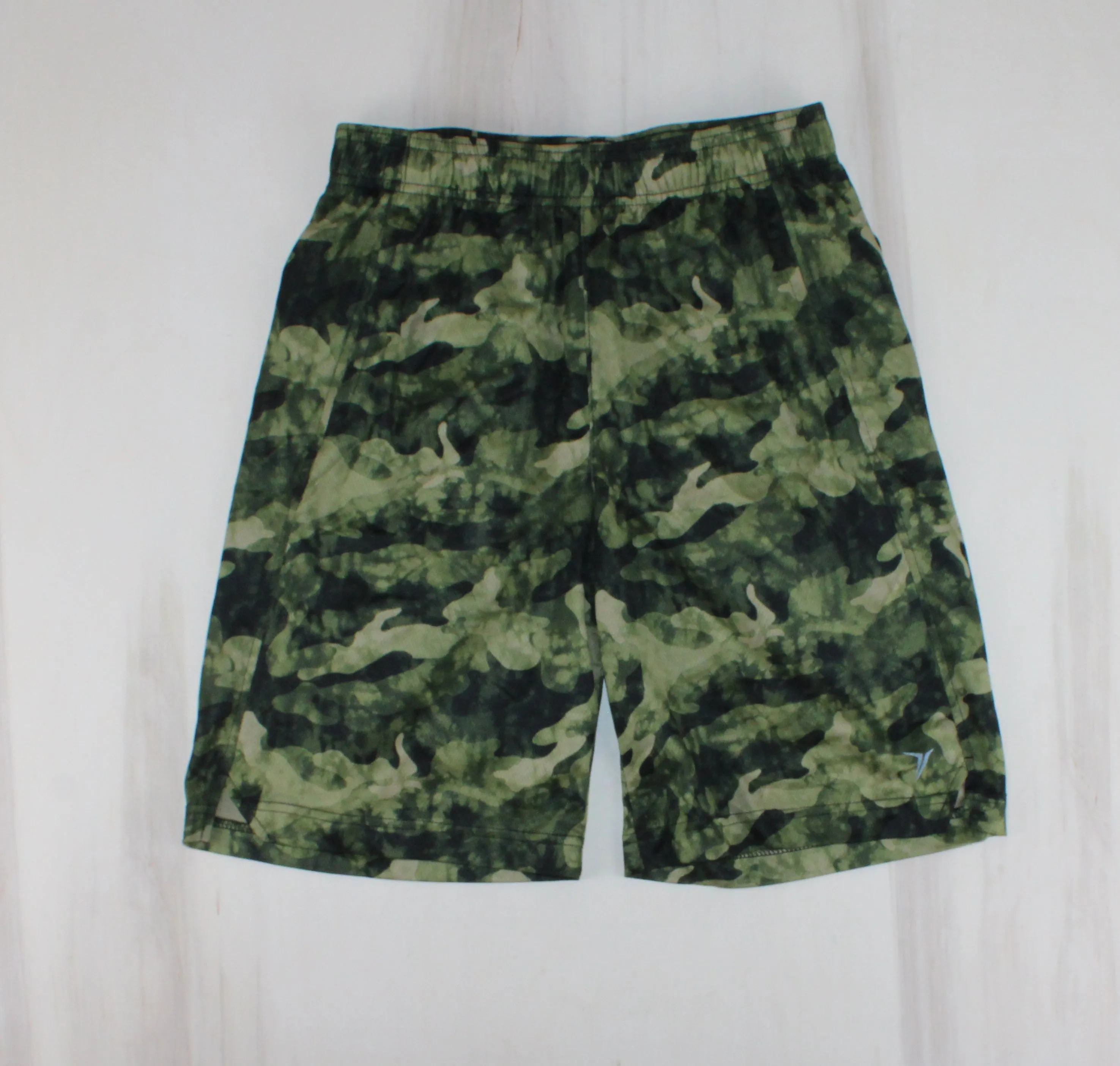 OLD NAVY ACTIVE CAMO SHORTS 14/16Y PRE-LOVED