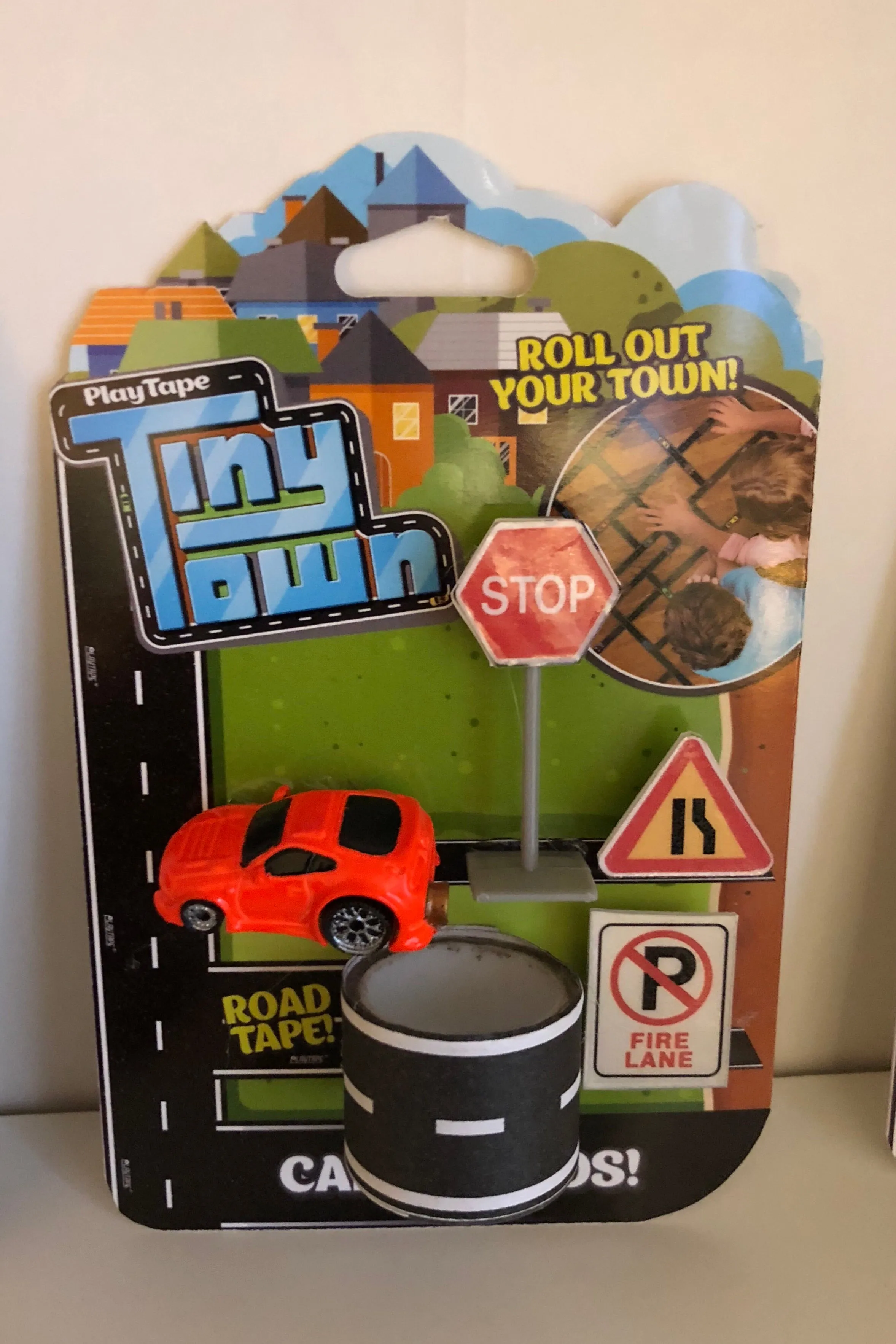 *PLAYTAPE TINY TOWN (INROAD TOYS & IRWIN)