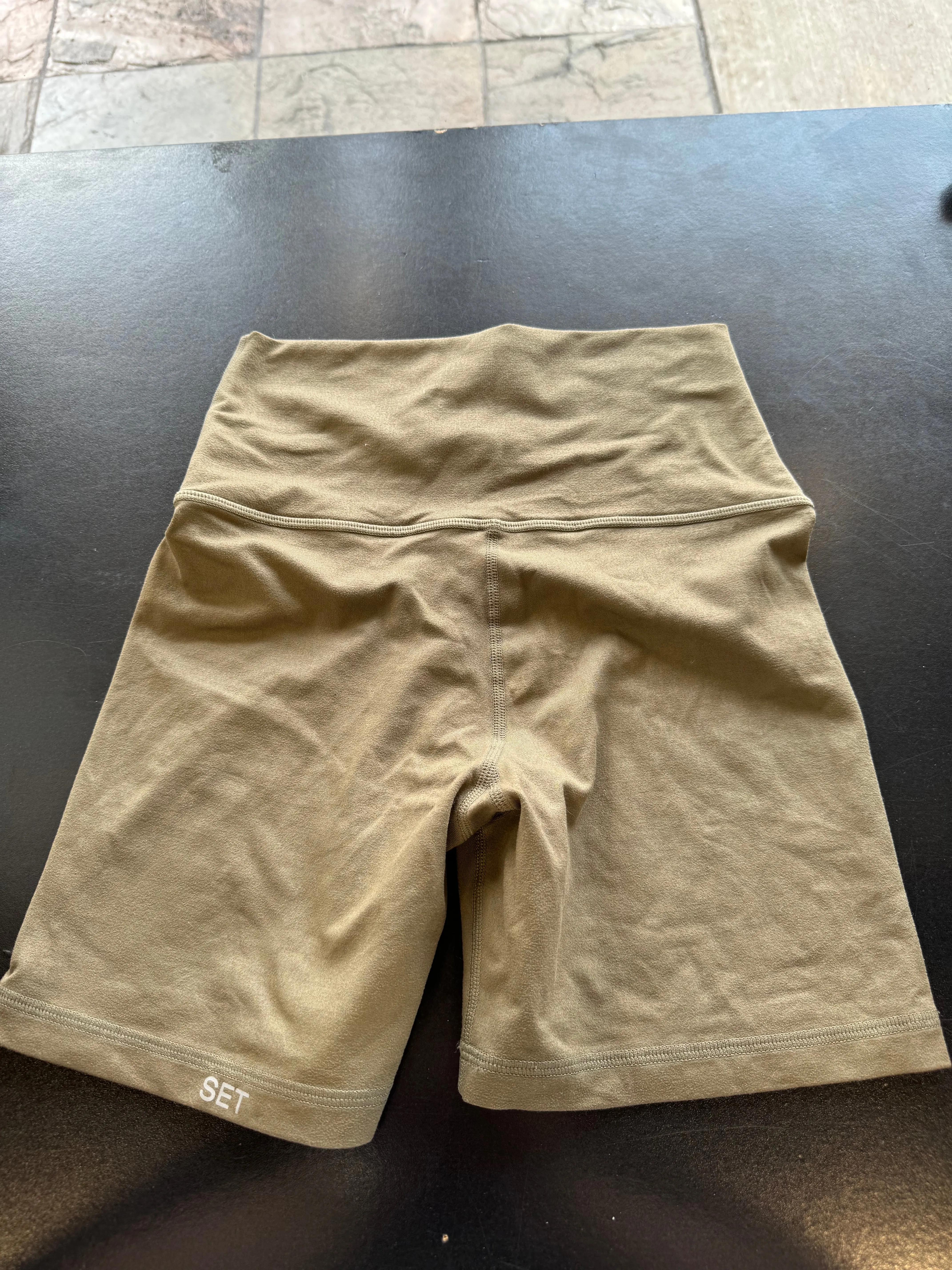 Set Active Athletic Shorts Size Small